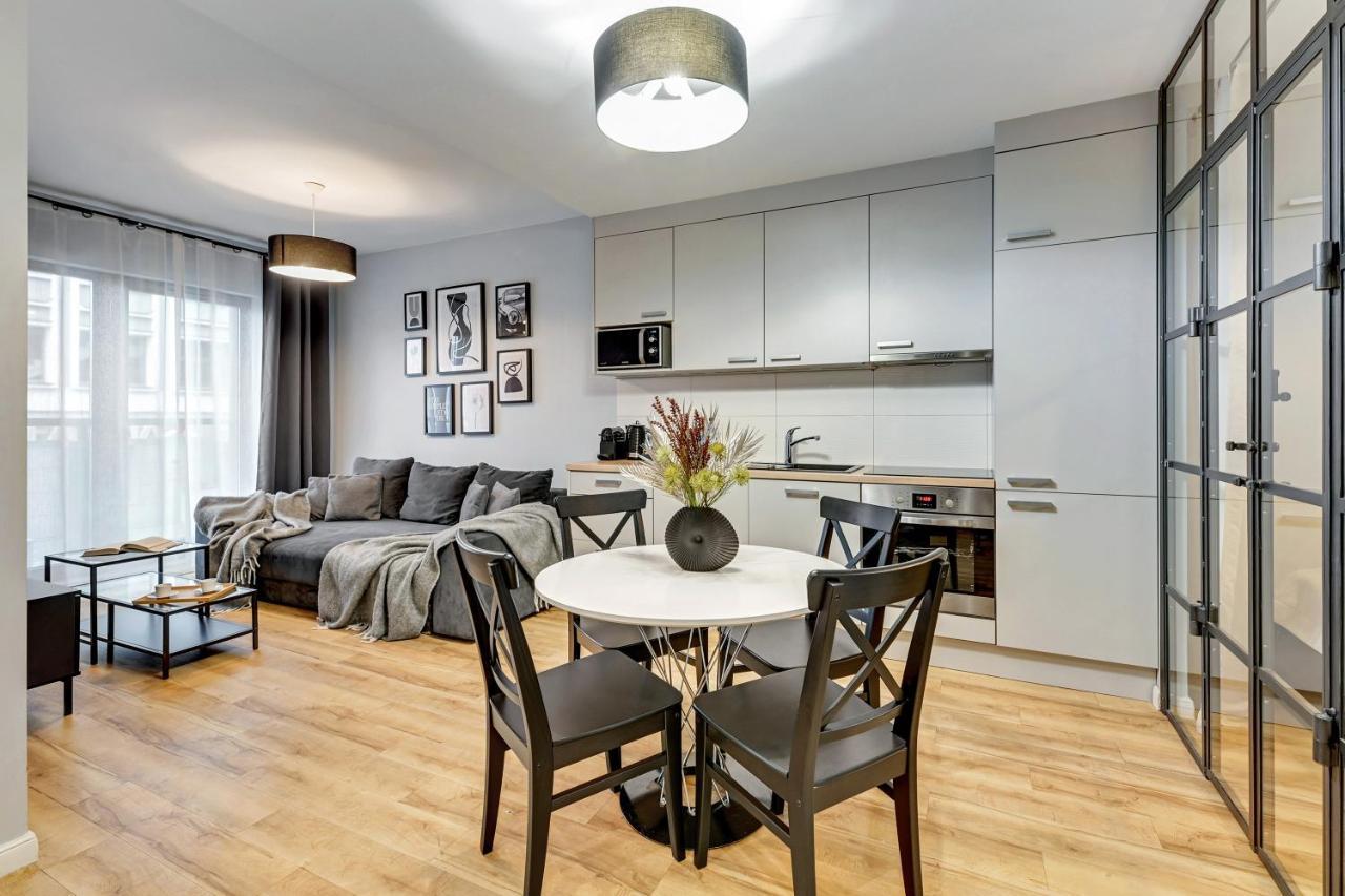 Waterlane Riverside - Spa, Pool, Gym & Parking By Downtown Apartments Гданьск Экстерьер фото
