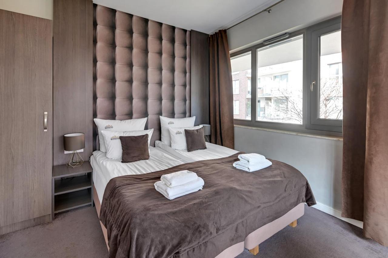 Waterlane Riverside - Spa, Pool, Gym & Parking By Downtown Apartments Гданьск Экстерьер фото