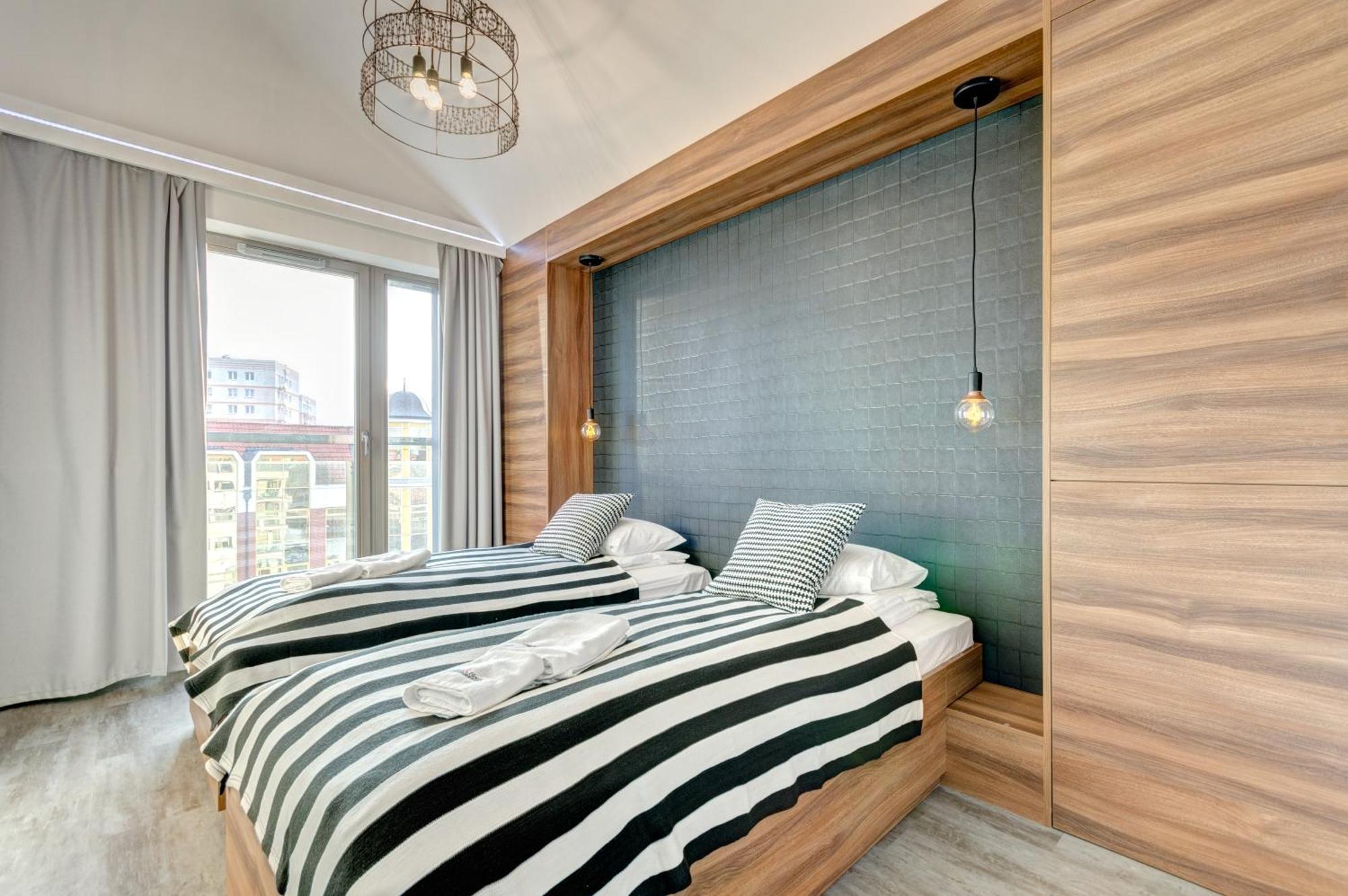 Waterlane Riverside - Spa, Pool, Gym & Parking By Downtown Apartments Гданьск Номер фото